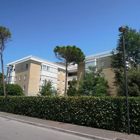 Spacious Apartment In A Wonderful Residence *