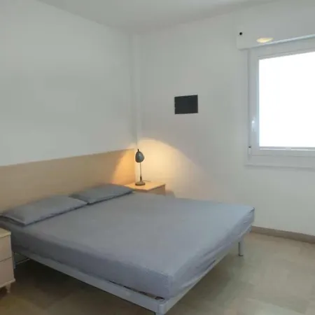 Апартаменти Two-bedroom In A Wonderful Бібіоне