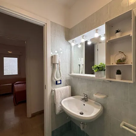Spacious In A Wonderful Apartment *